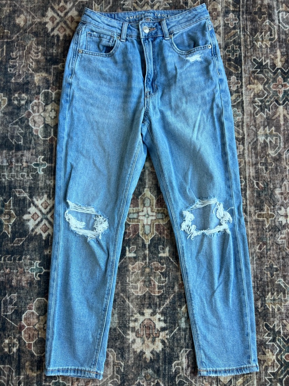 American Eagle Mom Jean Distressed High Rise Straight Denim Jeans 2 Short
